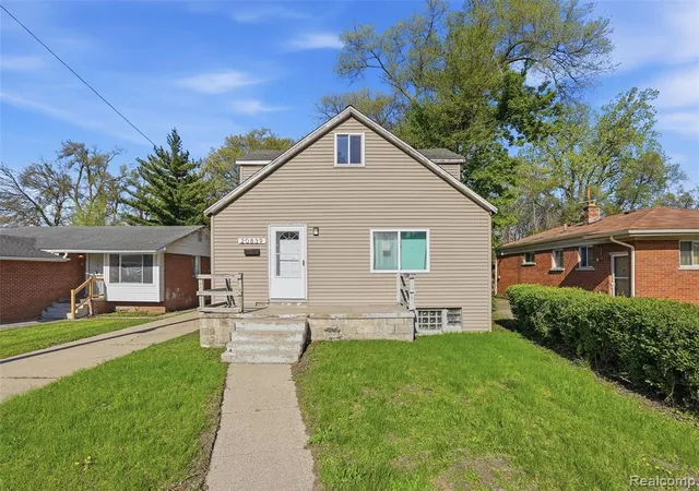 Homes for sale in Ferndale, MI | 20839 Reimanville Ave, Ferndale, MI 48220 | MLS# 60990465