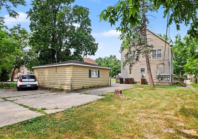 2nd image of 124 N Summit St, Ypsilanti, MI 48197 | MLS# 70551832