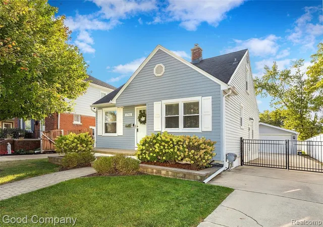 1st image of 1701 N Altadena Ave, Royal Oak, MI 48067 | MLS# 61021734