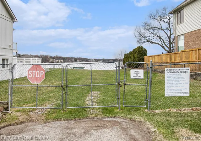 Photo 3 of Land for sale at 0000 Dickert St, Commerce Twp, MI 48382 | MLS# 61023824 | Listing updated on 2026-08-23