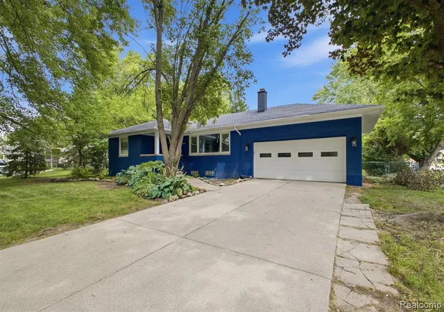 Photo 2 of Sale Pending at 14110 Royal Grand, Redford, MI 48239 | MLS# 61013421 | Listing updated on 2026-07-24