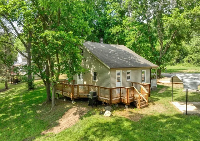 4th image of 10500 Moscow Rd, Jonesville, MI 49250 | MLS# 70538488