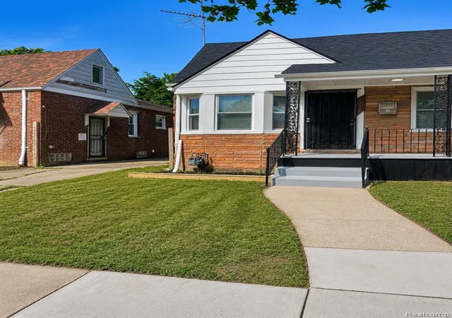 Homes for sale in Detroit, MI | 7750 Fielding St, Detroit, MI 48228 | MLS# 60997510