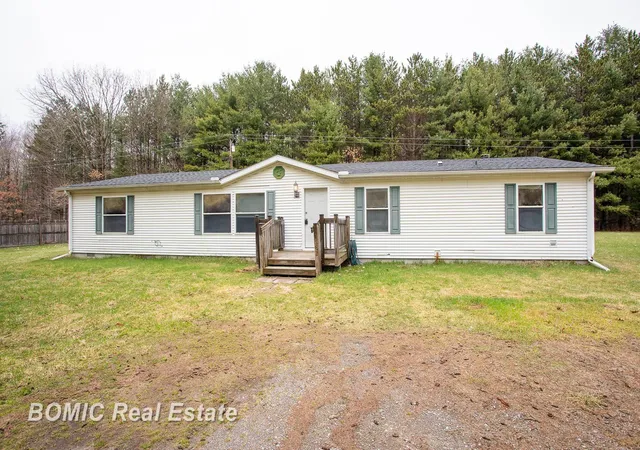 Homes for sale in Vassar, MI | 4562 Hanes Rd, Vassar, MI 48768 | MLS# 50204103