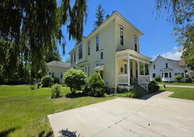 Homes for sale in East Tawas, MI | 211 W State St, East Tawas, MI 48730 | MLS# 80070123