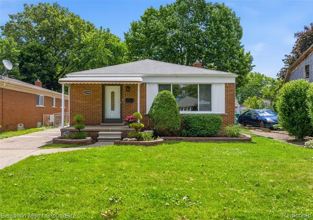 1st image of 22584 Marine Ave, Eastpointe, MI 48021 | MLS# 61005619