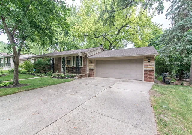 Photo 3 of Single family home for sale at 2014 Whittier Rd, Ypsilanti, MI 48197 | MLS# 70547114 | Listing updated on 2026-08-31