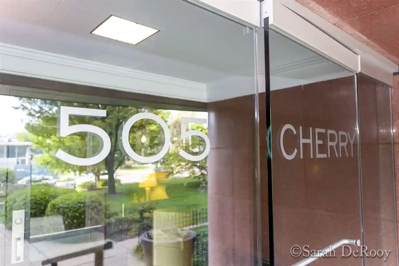 Listing Photo 2 - Condo for sale in 505 Cherry St located at 505 Cherry St, Kent, MI 49503 - Unit #303