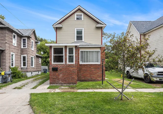 2nd image of 1620 N Edwards St, Kalamazoo, MI 49007 | MLS# 70554579