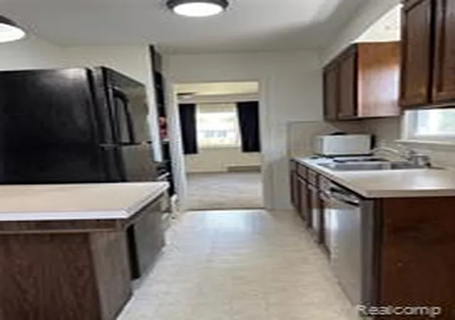 Homes for sale in Riverview, MI | 17588 Quarry St, Riverview, MI 48193 | MLS# 61008920
