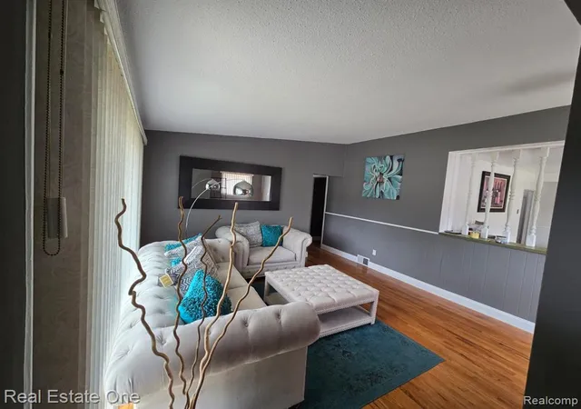 Photo 3 of Single family home for sale at 12730 Columbia St, Redford, MI 48239 | MLS# 61014875 | Listing updated on 2026-08-24