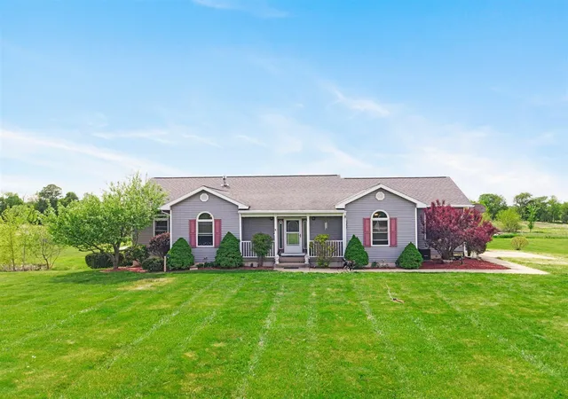 Homes for sale in Charlotte, MI | 8860 Timber Ln, Charlotte, MI 48813 | MLS# 70535961