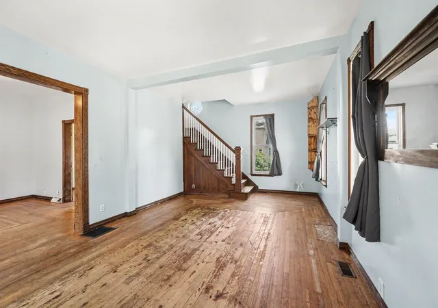 Photo 2 of Single family home for sale at 716 Webster St, Bay City, MI 48708 | MLS# 50214029 | Listing updated on 2026-08-12
