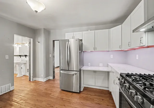 Photo 4 of Single family home for sale at 716 Webster St, Bay City, MI 48708 | MLS# 50214029 | Listing updated on 2026-08-12
