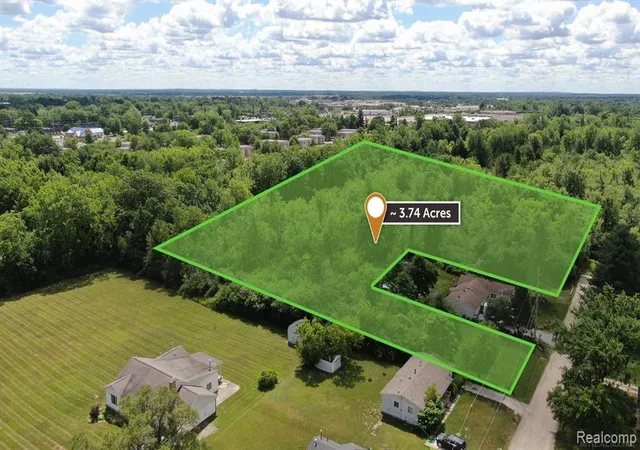 1st image of 0 Mallison Ave, Flint, MI 48532 | MLS# 60980960