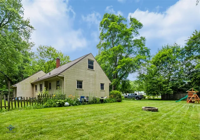 30th image of 1420 Owen St, Lansing, MI 48915 | MLS# 70541015