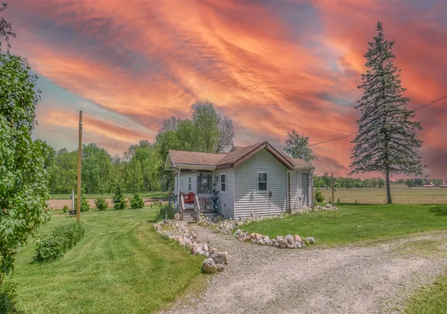 Homes for sale in Homer, MI | 2988 27 1/2 Mile Rd, Homer, MI 49245 | MLS# 70533833