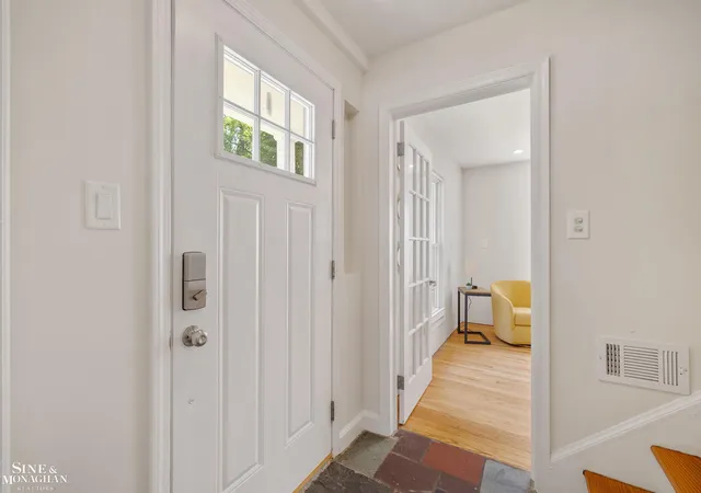Homes for sale in Grosse Pointe Farms, MI | 407 Lothrop Rd, Grosse Pointe Farms, MI 48236 | MLS# 50213445