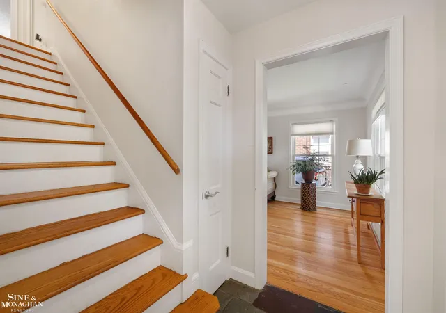 Homes for sale in Grosse Pointe Farms, MI | 407 Lothrop Rd, Grosse Pointe Farms, MI 48236 | MLS# 50213445