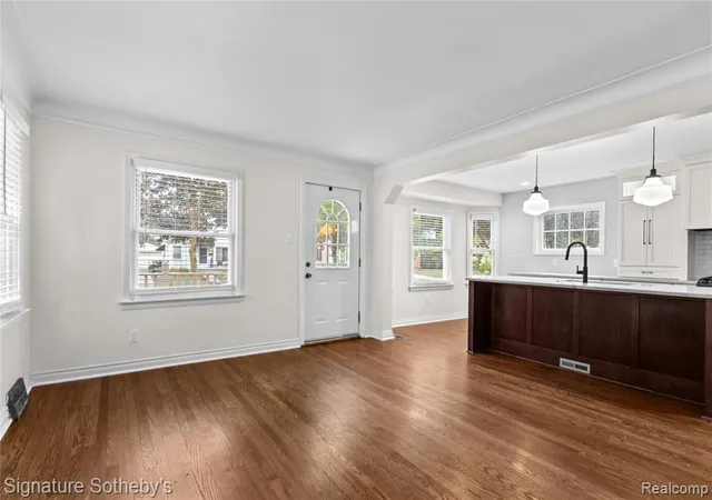 Photo 5 of Single family home for sale at 2219 Royal Ave, Berkley, MI 48072 | MLS# 61026070 | Listing updated on 2026-09-06