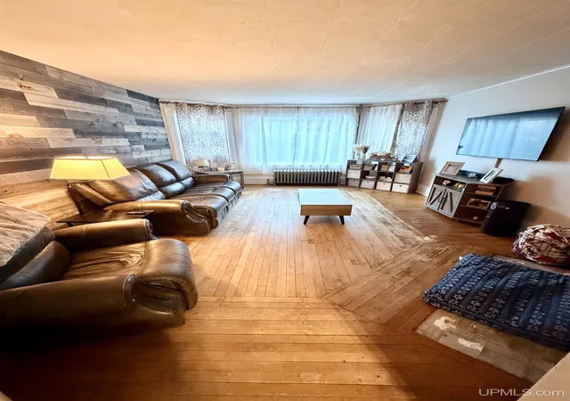 Photo 4 of Single family home for sale at 613 N 4th Street, Ishpeming, MI 49849 | MLS# 50216658 | Listing updated on 2026-09-01