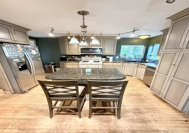 Photo 5 of Single family home for sale at 613 N 4th Street, Ishpeming, MI 49849 | MLS# 50216658 | Listing updated on 2026-09-01