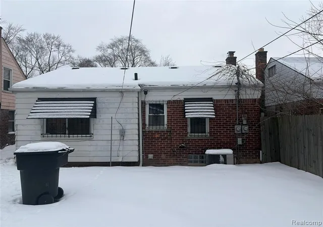 2nd image of 19711 Greydale Ave, Detroit, MI 48219 | MLS# 60972685