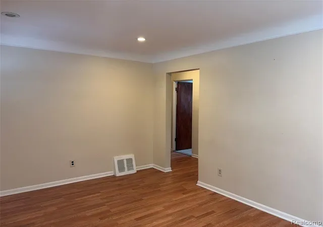 69th image of 19711 Greydale Ave, Detroit, MI 48219 | MLS# 60972685