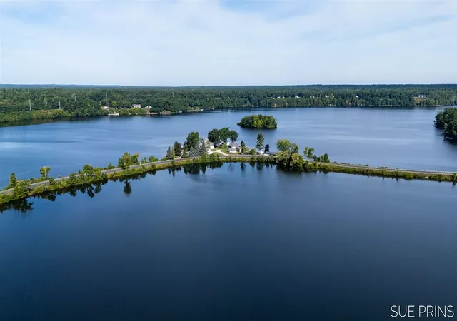 5th image of 5855 Ridge St, Newaygo, MI 49337 | MLS# 70490679