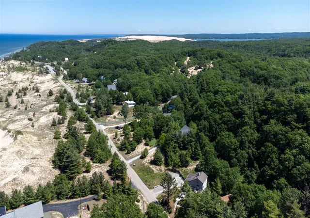 17th image of 55 S Lighthouse Dr, Mears, MI 49436 | MLS# 70538246
