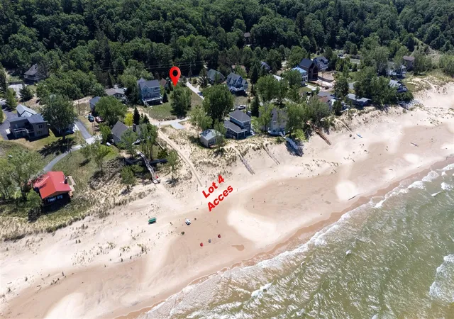 4th image of 55 S Lighthouse Dr, Mears, MI 49436 | MLS# 70538246