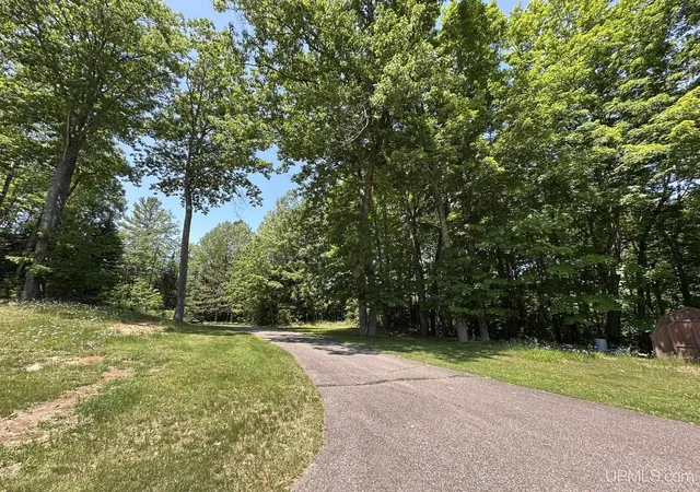 Homes for sale in Gwinn, MI | 1111 W Little Shag Lake Rd, Gwinn, MI 49841 | MLS# 50206673
