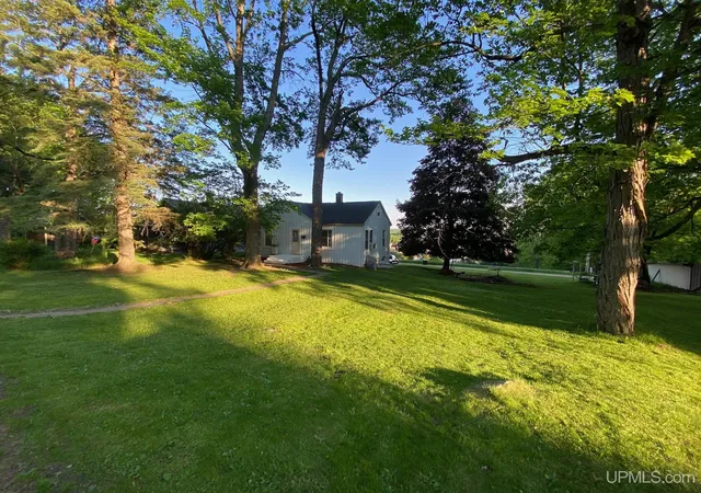 Homes for sale in Iron Mountain, MI | 943 E H St, Iron Mountain, MI 49801 | MLS# 50211204