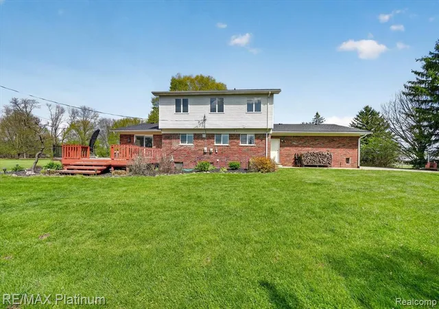 Homes for sale in Fenton, MI | 7687 Parshallville Rd, Fenton, MI 48430 | MLS# 60990495