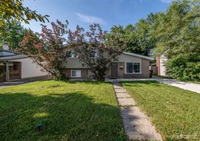 Homes for sale in Westland, MI | 30933 Grandview Ave, Westland, MI 48186 | MLS# 61009141