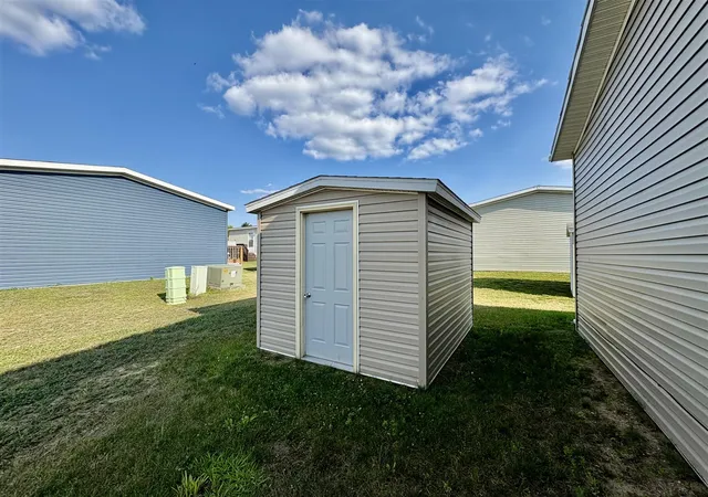 Photo 3 of Single family home for sale at 1050 Cambry Cir, Grass Lake, MI 49240 | MLS# 70548108 | Listing updated on 2026-09-16