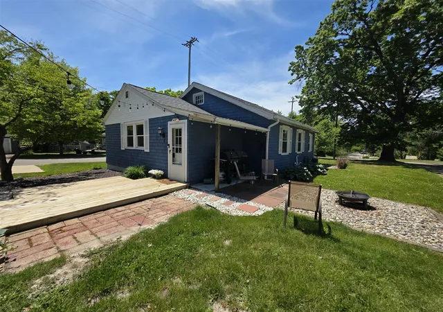 Photo 4 of Single family home for sale at 1406 Covell Ave, Grand Rapids, MI 49504 | MLS# 70536895 | Listing updated on 2026-10-05