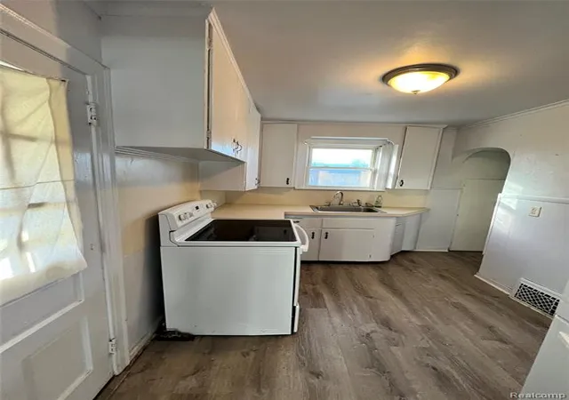 5th image of 1545 Bay St, Saginaw, MI 48602 | MLS# 60923092