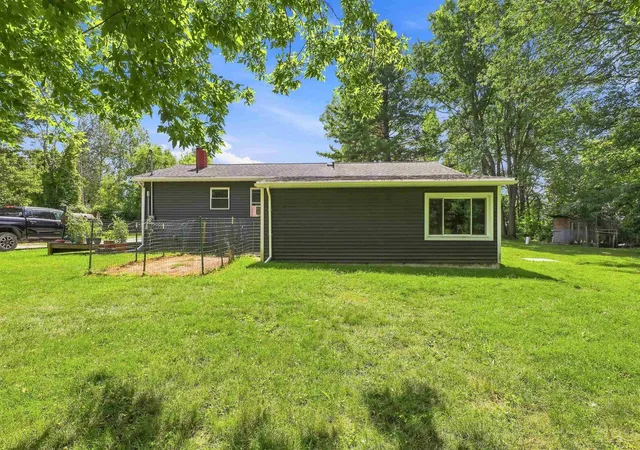 3rd image of 3242 Senske Rd, Standish, MI 48658 | MLS# 50218999