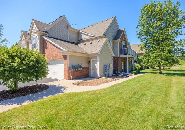 Photo 4 of Condo for sale at 34593 Northrup Dr, New Baltimore, MI 48047 | MLS# 61018771 | Listing updated on 2026-09-11
