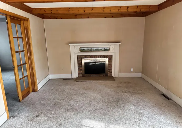 3rd image of 921 Washington St, Traverse City, MI 49686 | MLS# 80064905