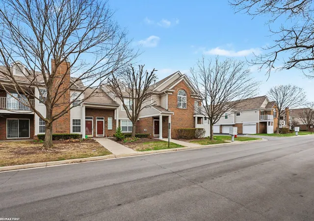 2nd image of 14528 Holborn Dr, Sterling Heights, MI 48313 | MLS# 50204316