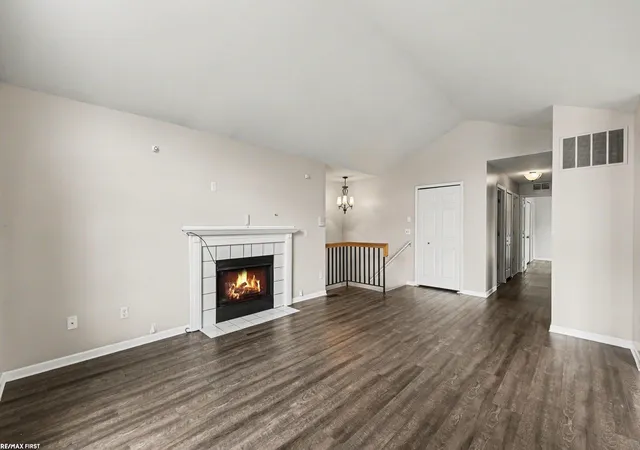 5th image of 14528 Holborn Dr, Sterling Heights, MI 48313 | MLS# 50204316