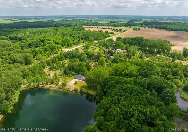 4th image of 2457 Harrington Rd, Croswell, MI 48422 | MLS# 61003035