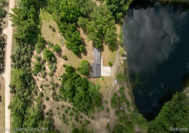 5th image of 2457 Harrington Rd, Croswell, MI 48422 | MLS# 61003035