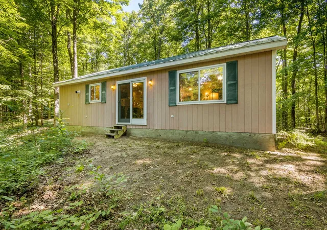Homes for sale in Mancelona, MI | 5020 Satterly Lake Rd, Mancelona, MI 49659 | MLS# 80070789
