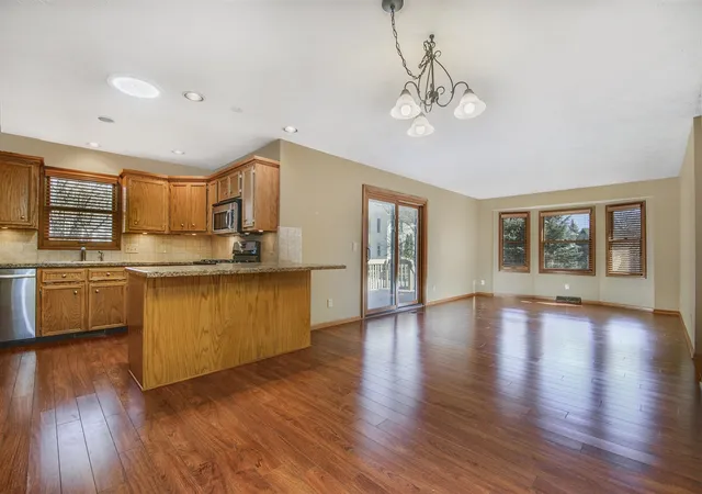 Photo 2 of Sale Pending at 4180 Ivanrest Ave, Grandville, MI 49418 | MLS# 70525536 | Listing updated on 2026-04-19