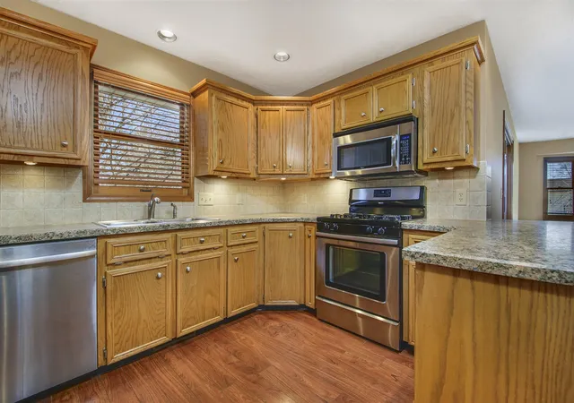 Photo 3 of Sale Pending at 4180 Ivanrest Ave, Grandville, MI 49418 | MLS# 70525536 | Listing updated on 2026-04-19