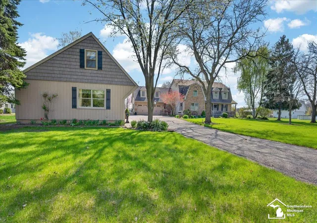 Homes for sale in South Rockwood, MI | 7577 S Huron River Dr, South Rockwood, MI 48179 | MLS# 50197996