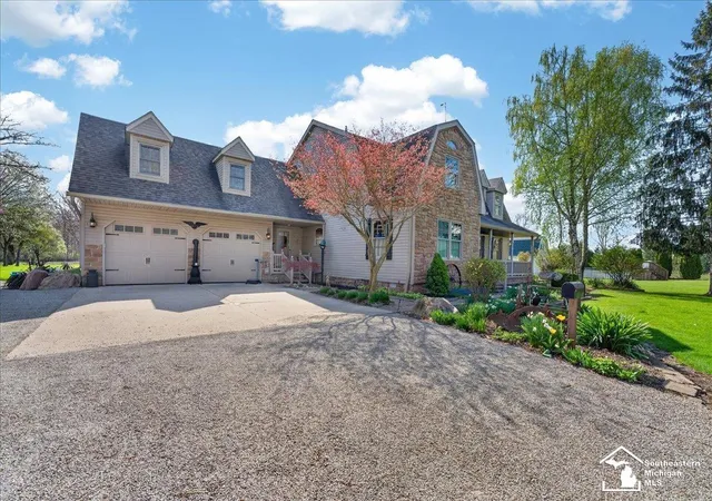 Homes for sale in South Rockwood, MI | 7577 S Huron River Dr, South Rockwood, MI 48179 | MLS# 50197996